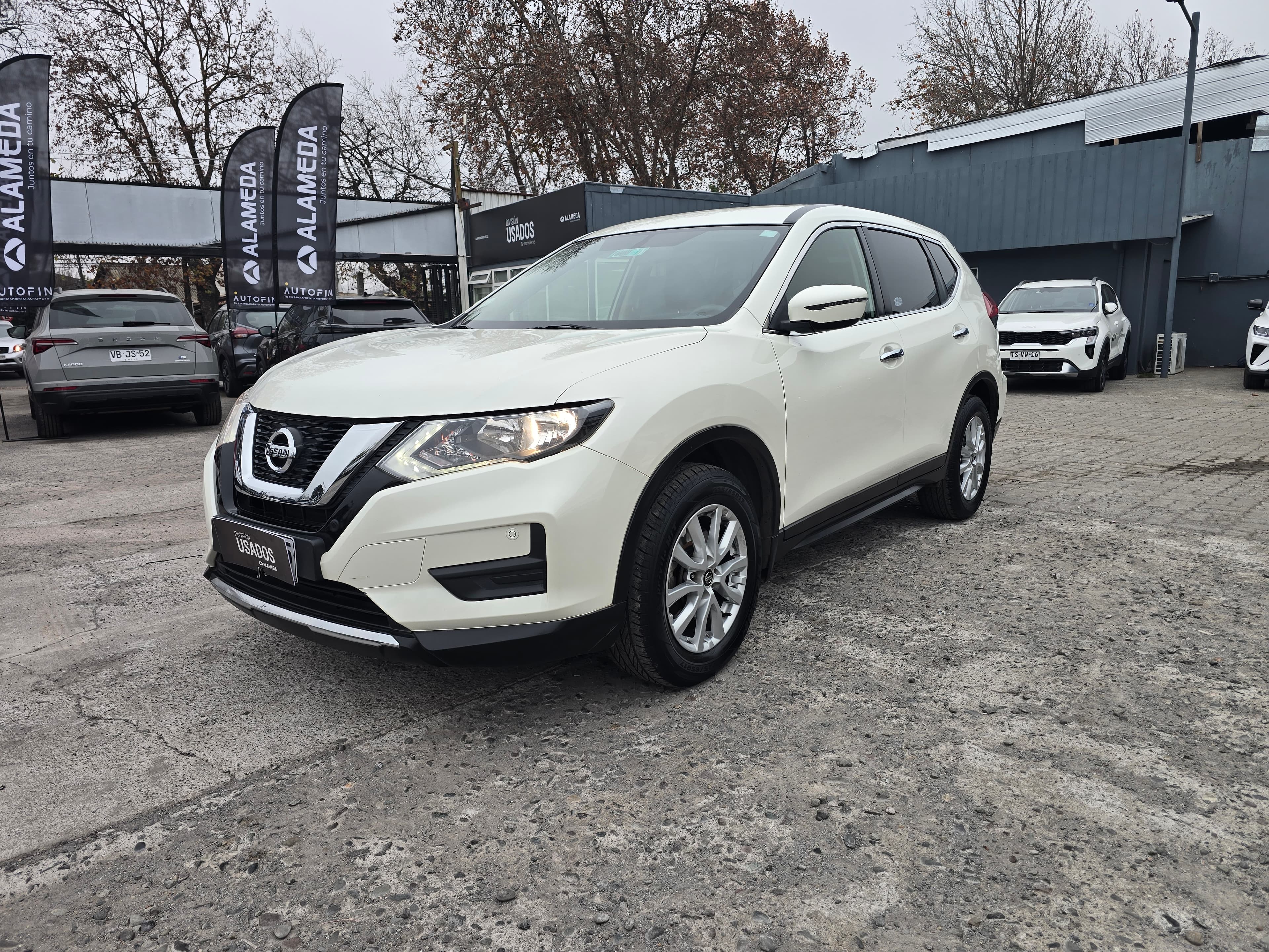 NISSAN X TRAIL SENSE 2.5